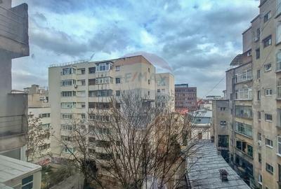 Apartament cu 3 camere semidecomandat în Magheru - 23