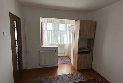 Apartament cu 2 camere semidecomandat în Circumvalațiunii - 2