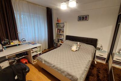Apartament doua camere decomandat, etajul 2, Brazda zona Amaradia - 2