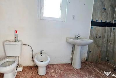 Casă cu 5 camere cu Teren 1407 Mp în Girov - 8