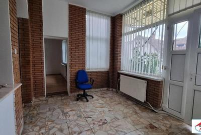 Casă cu 7 camere cu Canalizare în Semicentral - 7