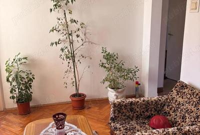 Apartament cu 3 camere decomandat în Crihala - 1