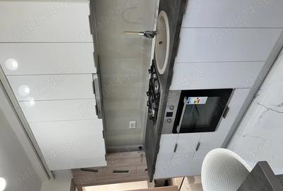 Inchiriez Apartemnt 2 camere zona pia?a Ovidiu - 1