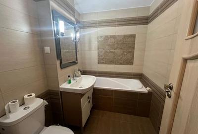 Apartament cu 4 camere decomandat în Independenței - 2