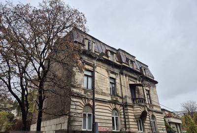 Vila interbelica de vanzare, ultracentrala oportun... Vila interbelica de vanzare, ultracentrala oportun... - 1