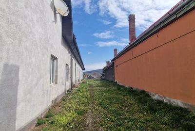 Casă cu 4 camere în Dumbrăvioara - 8