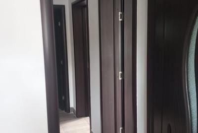 Apartament cu 2 camere decomandat, mobilat în Tractorul - 7