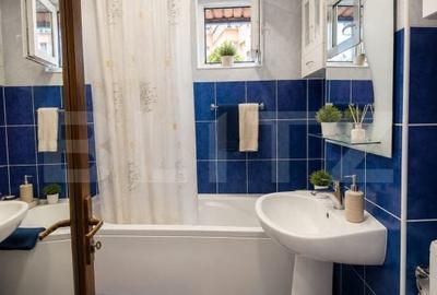 Apartament cu 3 camere semidecomandat în Florilor