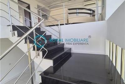 Birou, de 366 mp, în Vest - 30