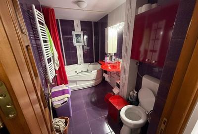 Apartament cu 3 camere decomandat în Exterior Vest - 1