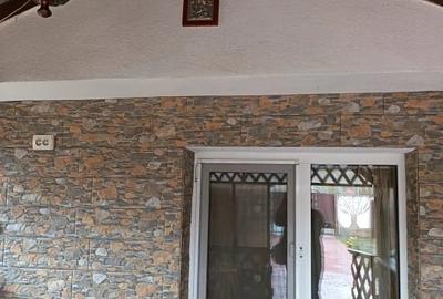 Casă cu 3 camere cu Teren 161 Mp în Mărăcineni