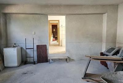 KM 5 - Casa P+E + Pod , 6 camere - 3