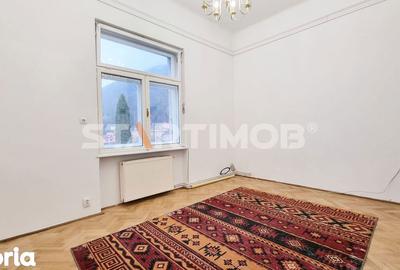 Apartament cu 4 camere decomandat în Centrul Istoric - 9