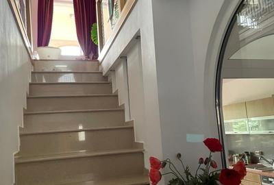 Casa deosebita P+E+M  Central-Biserica - 17