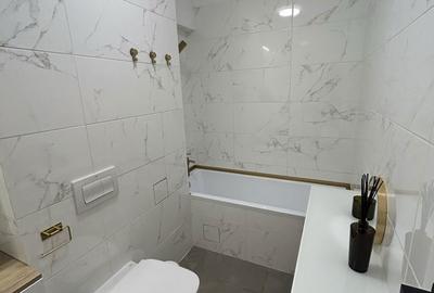 Apartament cu 3 camere decomandat în Exterior Vest - 2