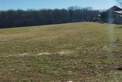 Teren unic prin locatie si priveliste, cu hotar la padurea din Izvorani intr-o z - 3