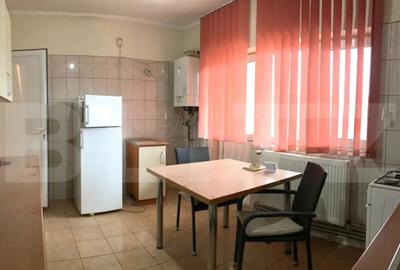 Casă cu 7 camere cu Teren 1023 Mp în Central - 5