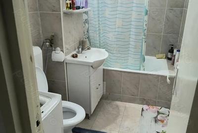 Apartament cu 2 camere decomandat în Micro 15 - 1