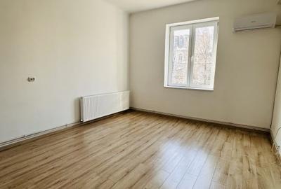 Apartament cu 3 camere semidecomandat în Romană - 8