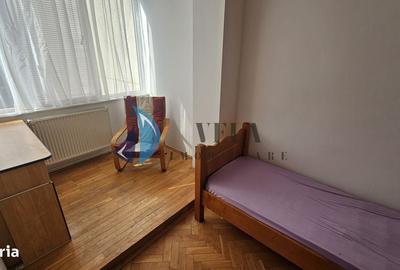 Apartament cu 3 camere decomandat în Cornișa - 2