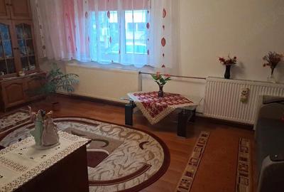 Apartament cu 3 camere decomandat în Central - 3
