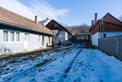 Casă individuală cu 6 camere cu Teren 800 Mp în Izvoru Crișului - 13