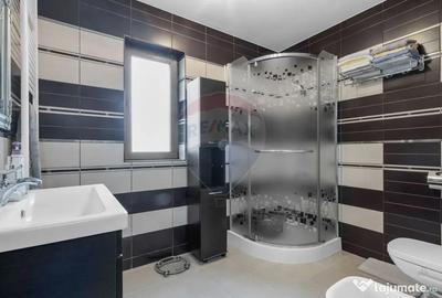 Casă cu 7 camere cu Canalizare în Macea - 2