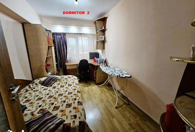 Apartament cu 4 camere decomandat în E3