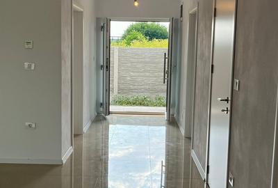 Casă individuală cu 4 camere cu Canalizare în Parța - 10