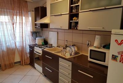 Casă individuală cu 5 camere cu Teren 154 Mp în Central - 2