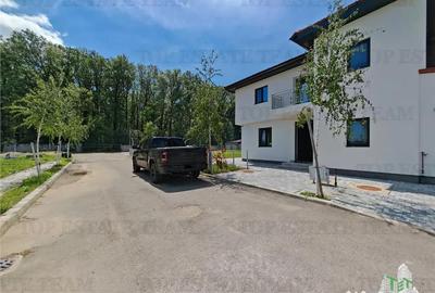 Casă cu 5 camere cu Teren 1164 Mp în Corbeanca - 2