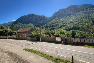 Teren intravilan central  Băile Herculane: 841 mp - 4