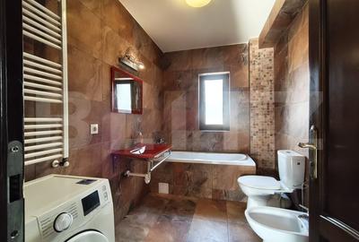Apartament cu 3 camere, 92 mp, Central - 5