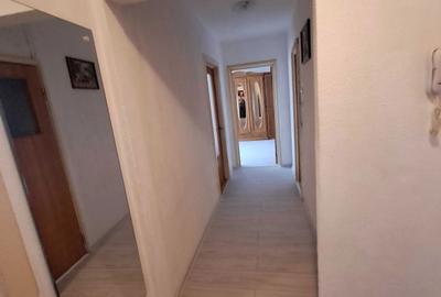 Apartament cu 2 camere decomandat în Titan - 3