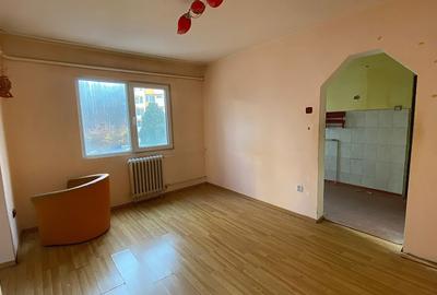 Apartament cu 3 camere semidecomandat în Mănăștur