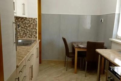 Apartament cu 2 camere decomandat în Astra