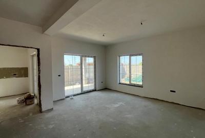 Duplex cu 4 camere cu Canalizare în Moșnița Nouă - 3