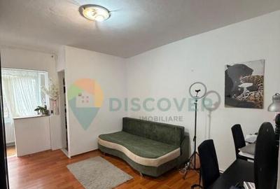 Zona Milcov , Garsoniera Renovata , 24 Mp , 30.000 EURO , Et - 2