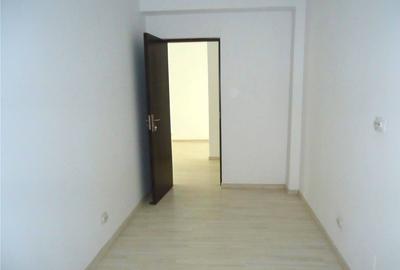 Apartament cu 3 camere în Central - 7