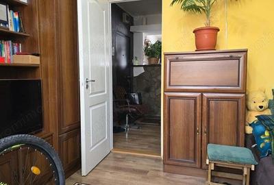 Apartament 4 camere in Deva, zona Progresul langa Sc Gen Nr 2, et 3 - 19