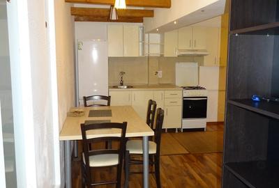 Apartament cu 2 camere semidecomandat în P-ța Unirii - 1