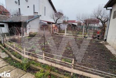 Casă cu 4 camere cu Canalizare în Lupeni - 3