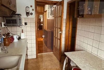 Apartament cu 3 camere semidecomandat în Grădiște - 3