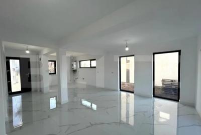 Casă cu 3 camere cu Teren 250 Mp în Central - 3