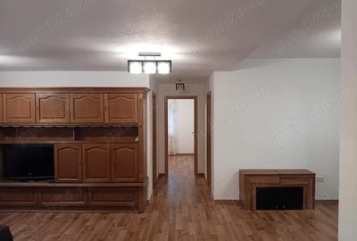 Apartament cu 3 camere decomandat în Central - 3