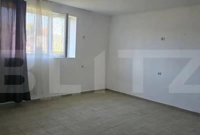 Casă cu 2 camere cu Teren 2397 Mp în Sud - 4