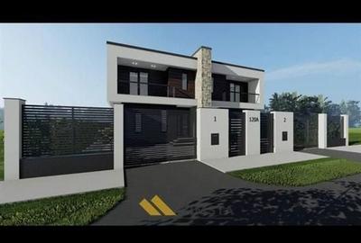 Casă cu 4 camere în Central - 2