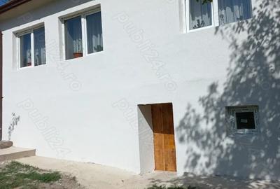 Vand casa 3 camere - 3