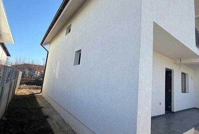 Casă cu 4 camere cu Teren 114 Mp în Central - 6