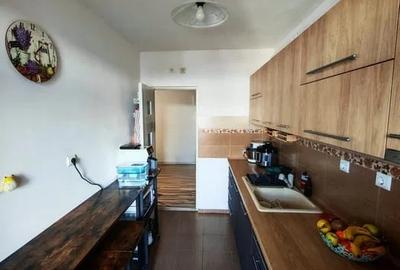 Apartament cu 3 camere semidecomandat, mobilat în Florești - 3